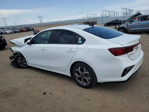 3KPF24AD1KE046427 2019 KIA FORTE - Image 2