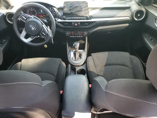 3KPF24AD1KE048775 2019 KIA FORTE - Image 8
