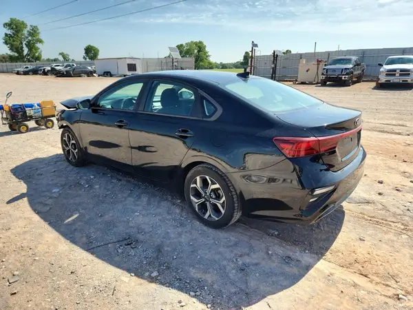 3KPF24AD1KE049893 2019 KIA FORTE - Image 2