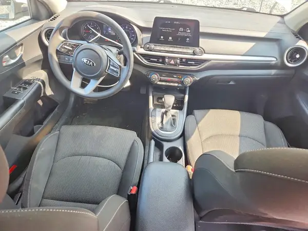 3KPF24AD1KE051353 2019 KIA FORTE - Image 8