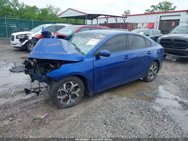 3KPF24AD1KE052180 2019 KIA FORTE - Image 2