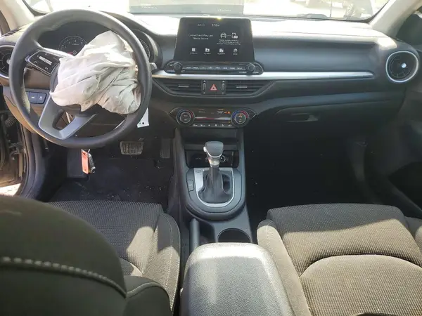 3KPF24AD1KE052776 2019 KIA FORTE - Image 8