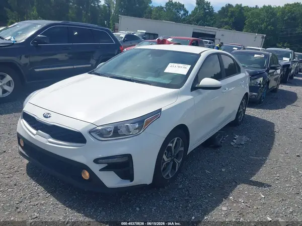3KPF24AD1KE058562 2019 KIA FORTE - Image 2