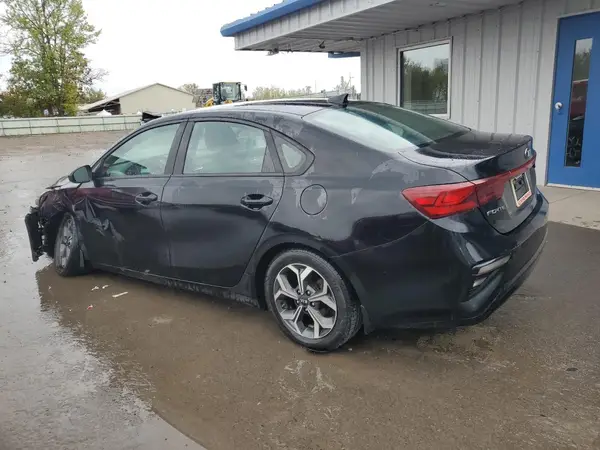 3KPF24AD1KE061171 2019 KIA FORTE - Image 2
