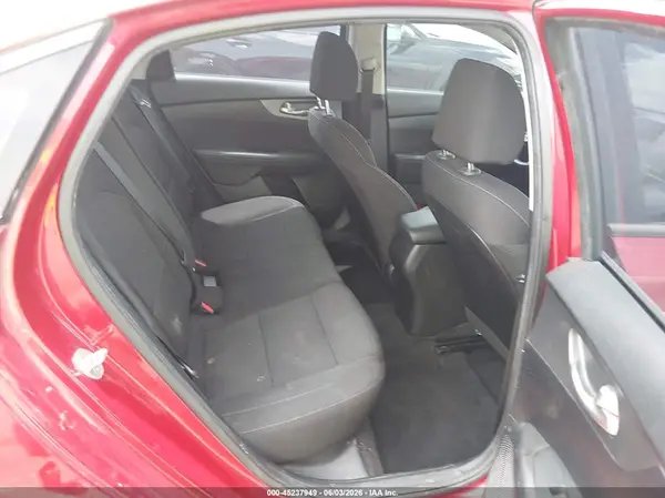 3KPF24AD1KE063440 2019 KIA FORTE - Image 8