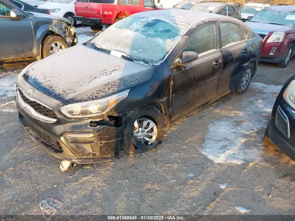 3KPF24AD1KE064278 2019 KIA FORTE - Image 2