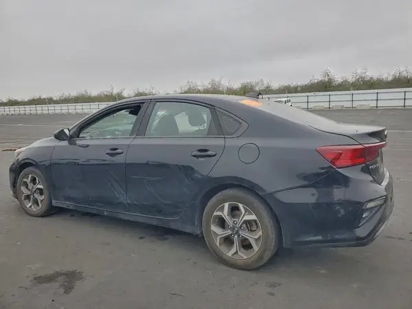 3KPF24AD1KE064801 2019 KIA FORTE - Image 2