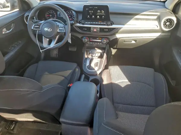 3KPF24AD1KE067617 2019 KIA FORTE - Image 8