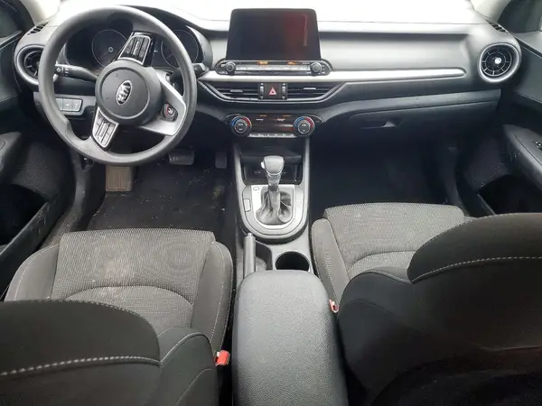 3KPF24AD1KE070842 2019 KIA FORTE - Image 8