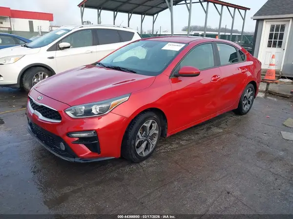 3KPF24AD1KE074406 2019 KIA FORTE - Image 2