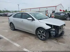 3KPF24AD1KE075362 2019 KIA FORTE