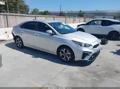 3KPF24AD1KE075622 2019 KIA FORTE