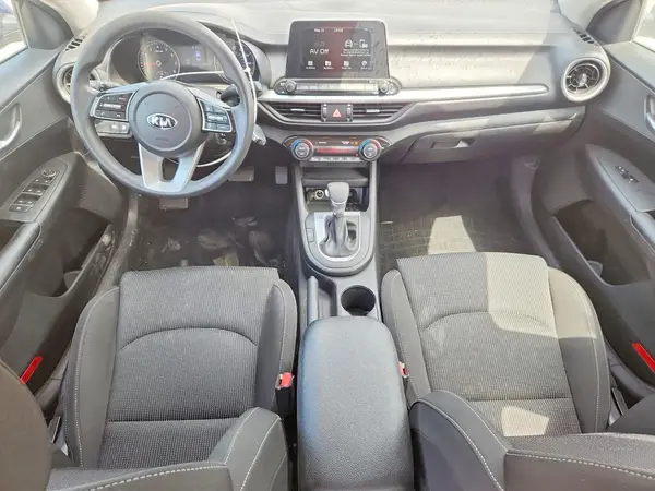 3KPF24AD1KE075670 2019 KIA FORTE - Image 8