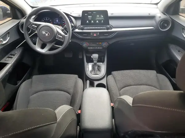 3KPF24AD1KE075927 2019 KIA FORTE - Image 8