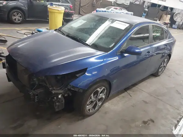 3KPF24AD1KE076480 2019 KIA FORTE - Image 2