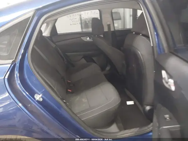 3KPF24AD1KE076480 2019 KIA FORTE - Image 8