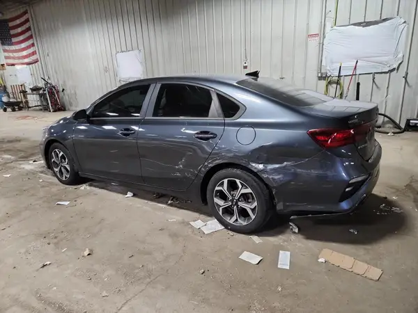 3KPF24AD1KE076530 2019 KIA FORTE - Image 2