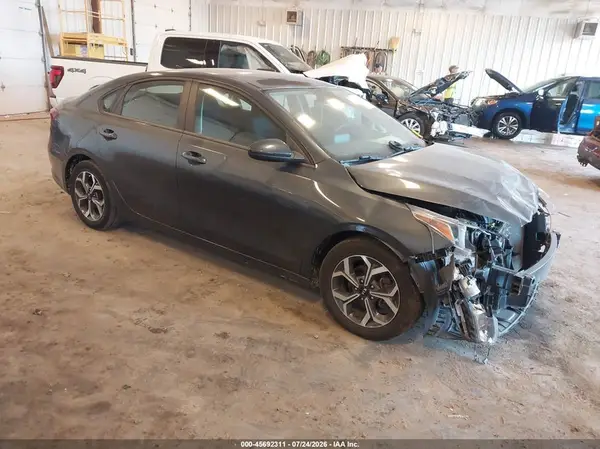 3KPF24AD1KE077077 2019 KIA FORTE - Image 1