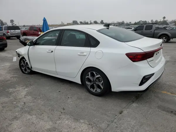 3KPF24AD1KE081596 2019 KIA FORTE - Image 2