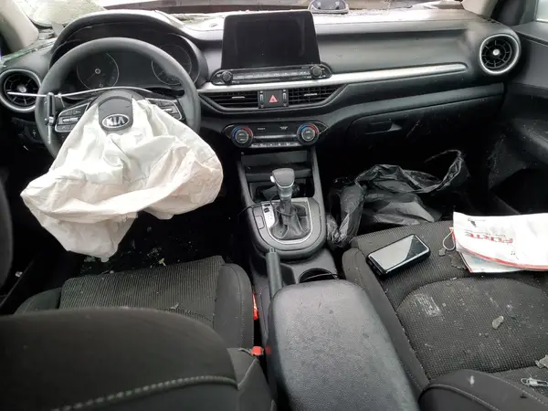 3KPF24AD1KE081596 2019 KIA FORTE - Image 8