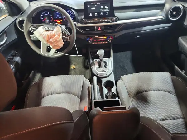 3KPF24AD1KE083297 2019 KIA FORTE - Image 8