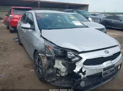 3KPF24AD1KE085499 2019 KIA FORTE