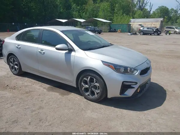 3KPF24AD1KE086328 2019 KIA FORTE - Image 1