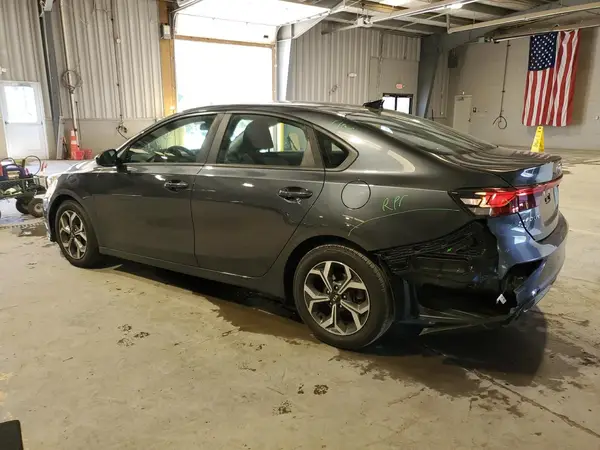 3KPF24AD1KE086393 2019 KIA FORTE - Image 2