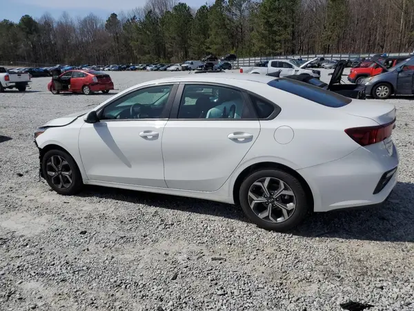3KPF24AD1KE087074 2019 KIA FORTE - Image 2