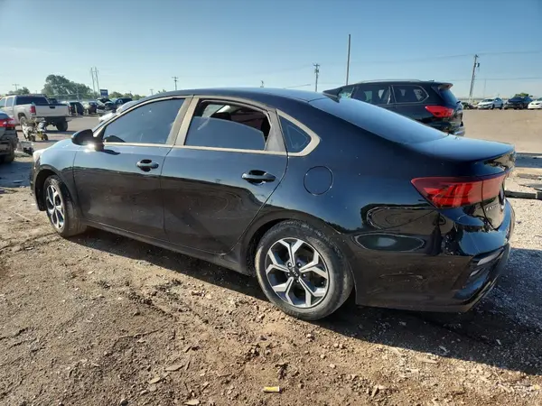 3KPF24AD1KE090587 2019 KIA FORTE - Image 2