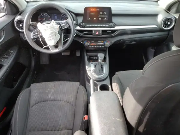 3KPF24AD1KE096437 2019 KIA FORTE - Image 8