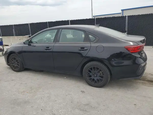 3KPF24AD1KE097717 2019 KIA FORTE - Image 2