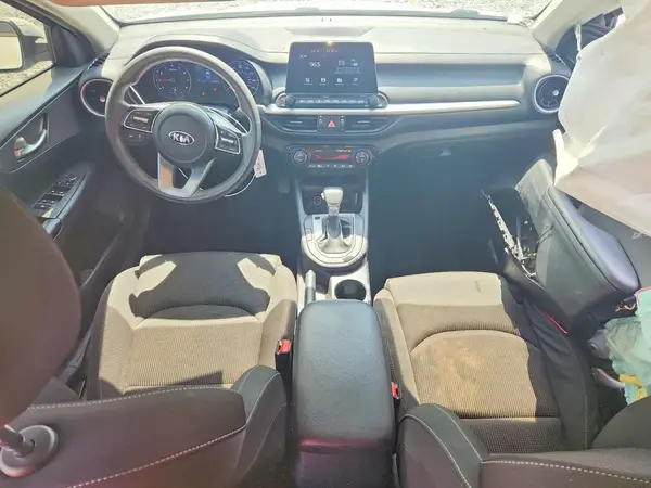3KPF24AD1KE098768 2019 KIA FORTE - Image 8