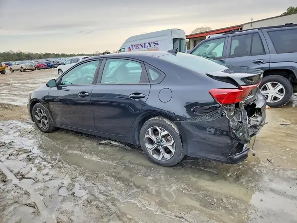 3KPF24AD1KE099922 2019 KIA FORTE - Image 2