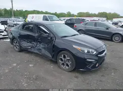 3KPF24AD1KE102401 2019 KIA FORTE