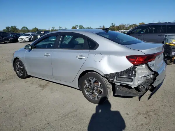 3KPF24AD1KE103273 2019 KIA FORTE - Image 2