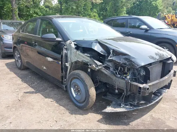 3KPF24AD1KE103371 2019 KIA FORTE - Image 1