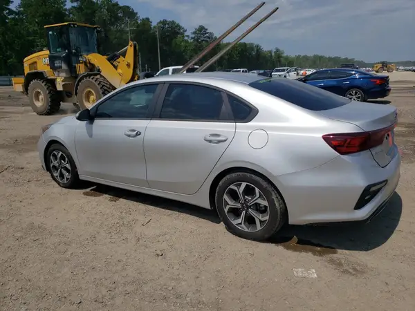3KPF24AD1KE105881 2019 KIA FORTE - Image 2