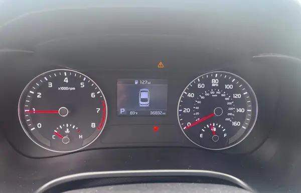 3KPF24AD1KE106772 2019 KIA FORTE - Image 8