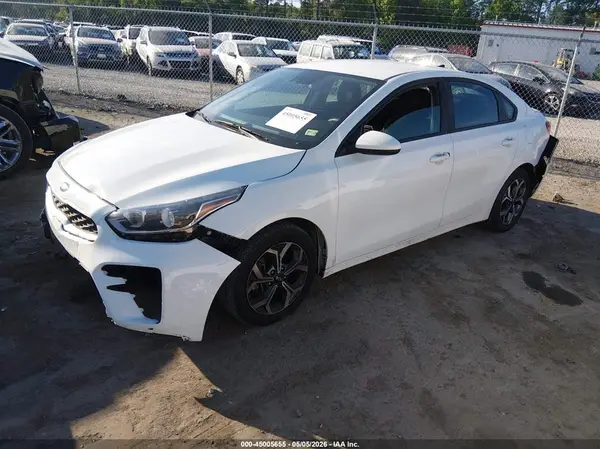 3KPF24AD1KE107209 2019 KIA FORTE - Image 2