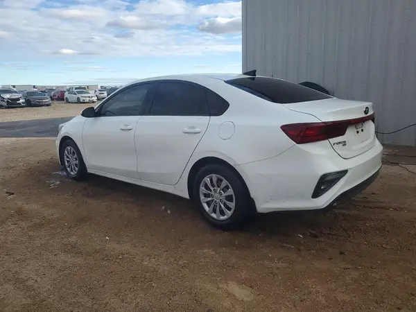 3KPF24AD1KE110286 2019 KIA FORTE - Image 2