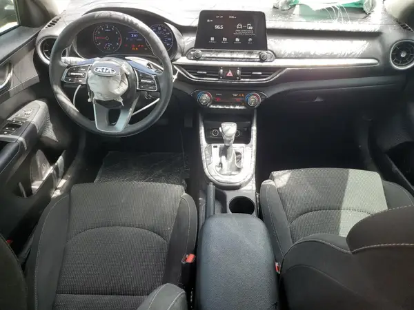 3KPF24AD1KE110854 2019 KIA FORTE - Image 8