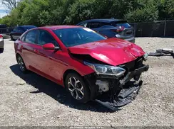 3KPF24AD1KE110885 2019 KIA FORTE