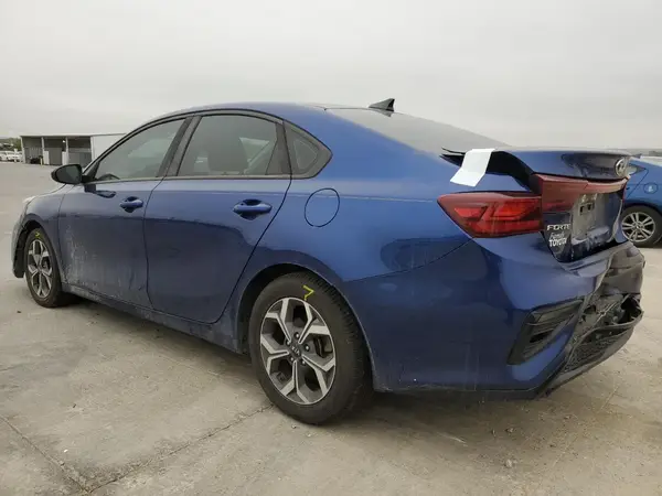 3KPF24AD1KE113317 2019 KIA FORTE - Image 2