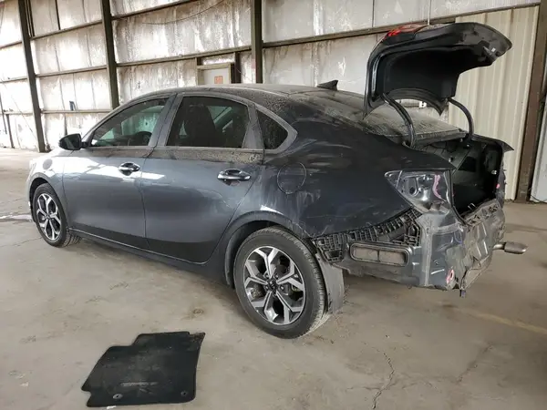 3KPF24AD1KE114757 2019 KIA FORTE - Image 2