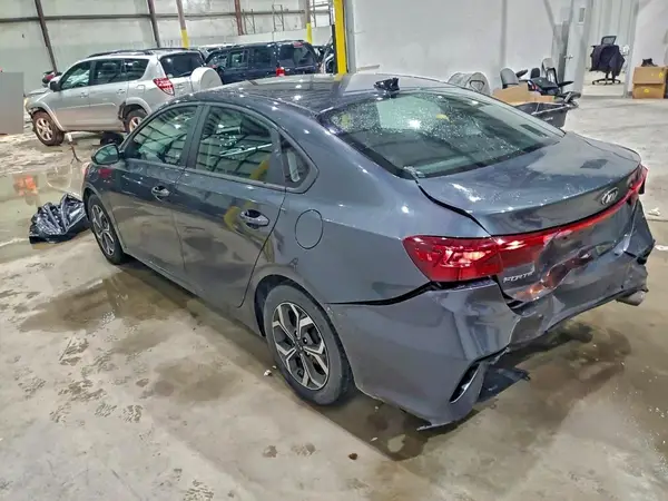 3KPF24AD1KE114760 2019 KIA FORTE - Image 2