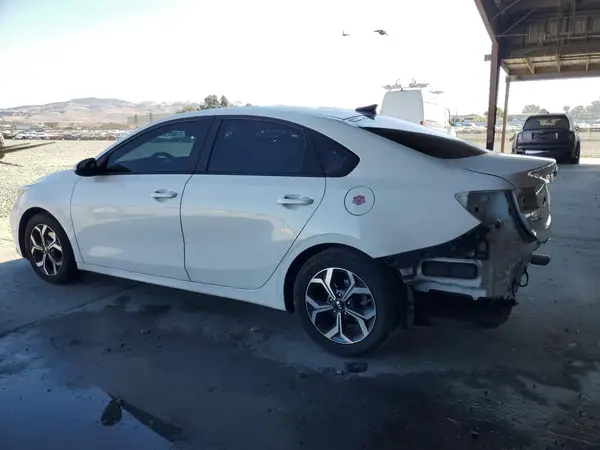 3KPF24AD1KE114905 2019 KIA FORTE - Image 2