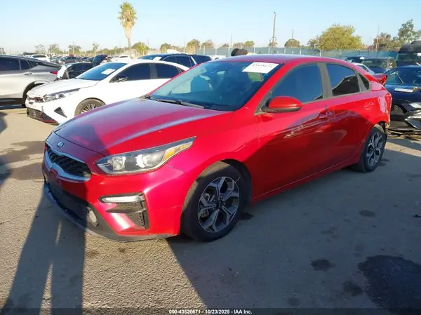 3KPF24AD1KE115262 2019 KIA FORTE - Image 2