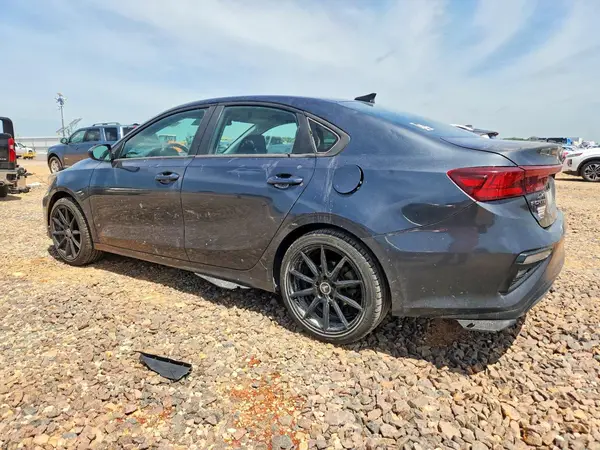 3KPF24AD1KE117061 2019 KIA FORTE - Image 2