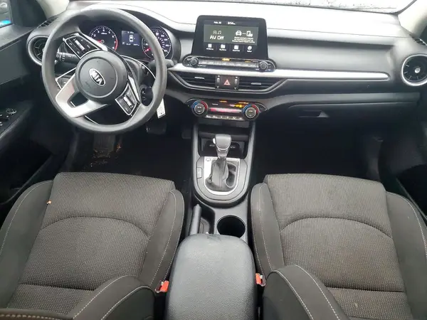3KPF24AD1KE117657 2019 KIA FORTE - Image 8